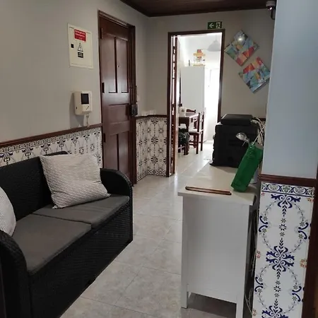Guest House Patrocinio Corroios Exterior photo